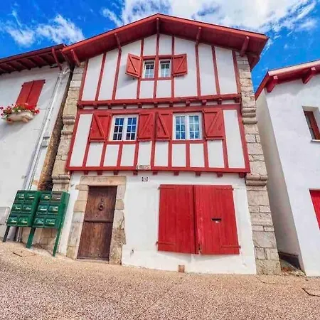 Belle Maison Basque 10 Personnes Сasa de vacaciones Urrugne